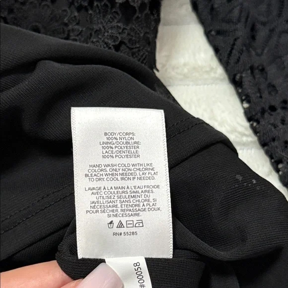 Express Black Blouse - Picture 5 of 7